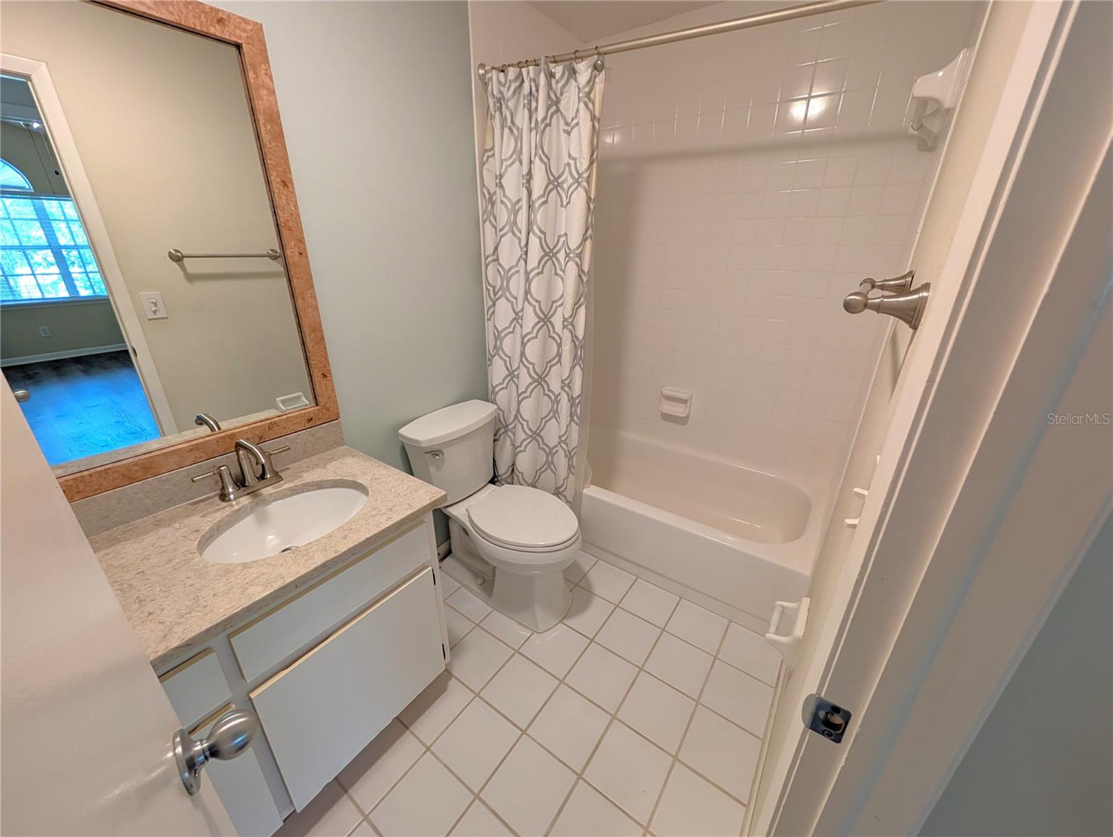 Image 12 of 15 For 3002 Cleveland Street E10