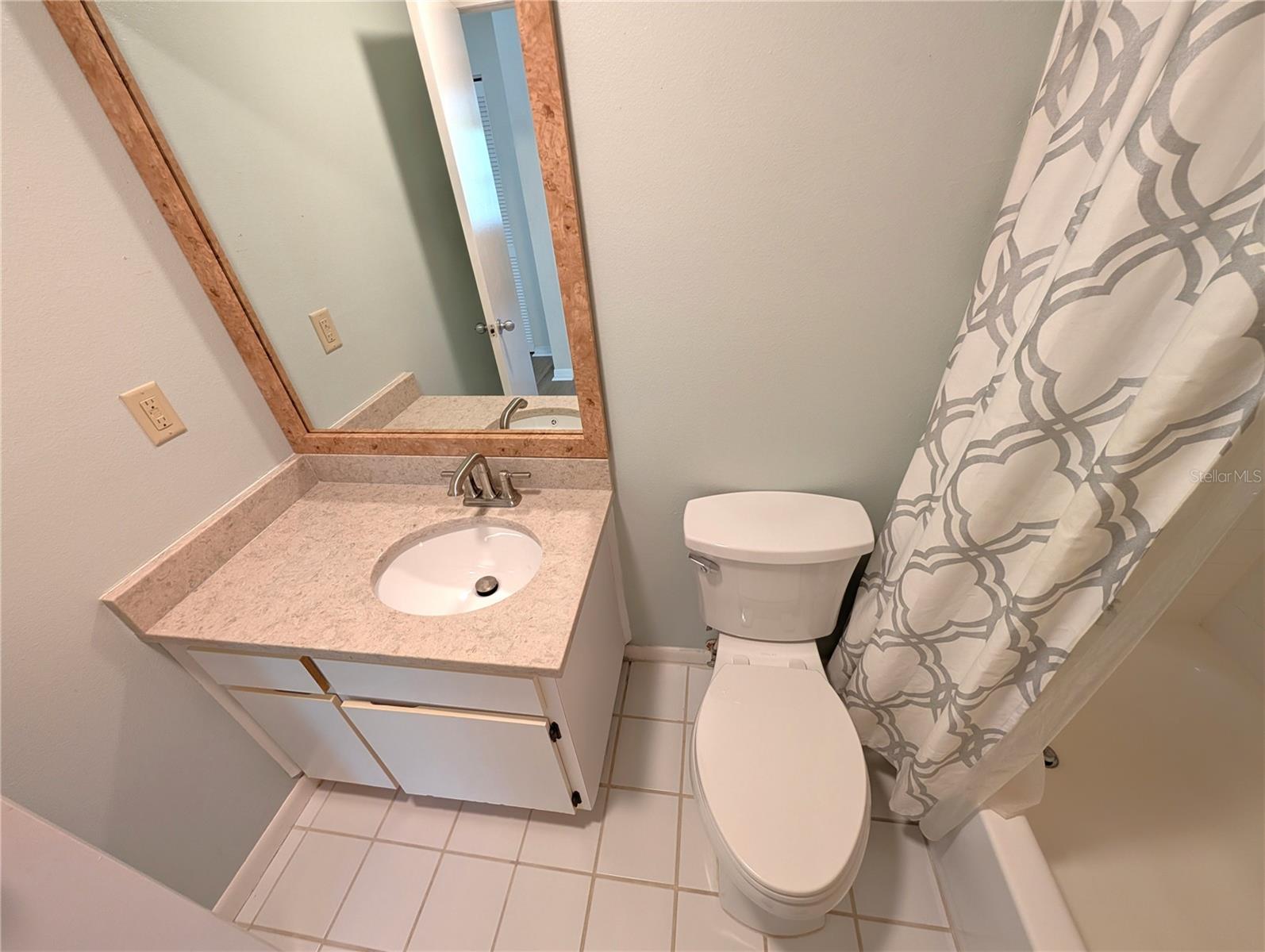 Image 13 of 15 For 3002 Cleveland Street E10