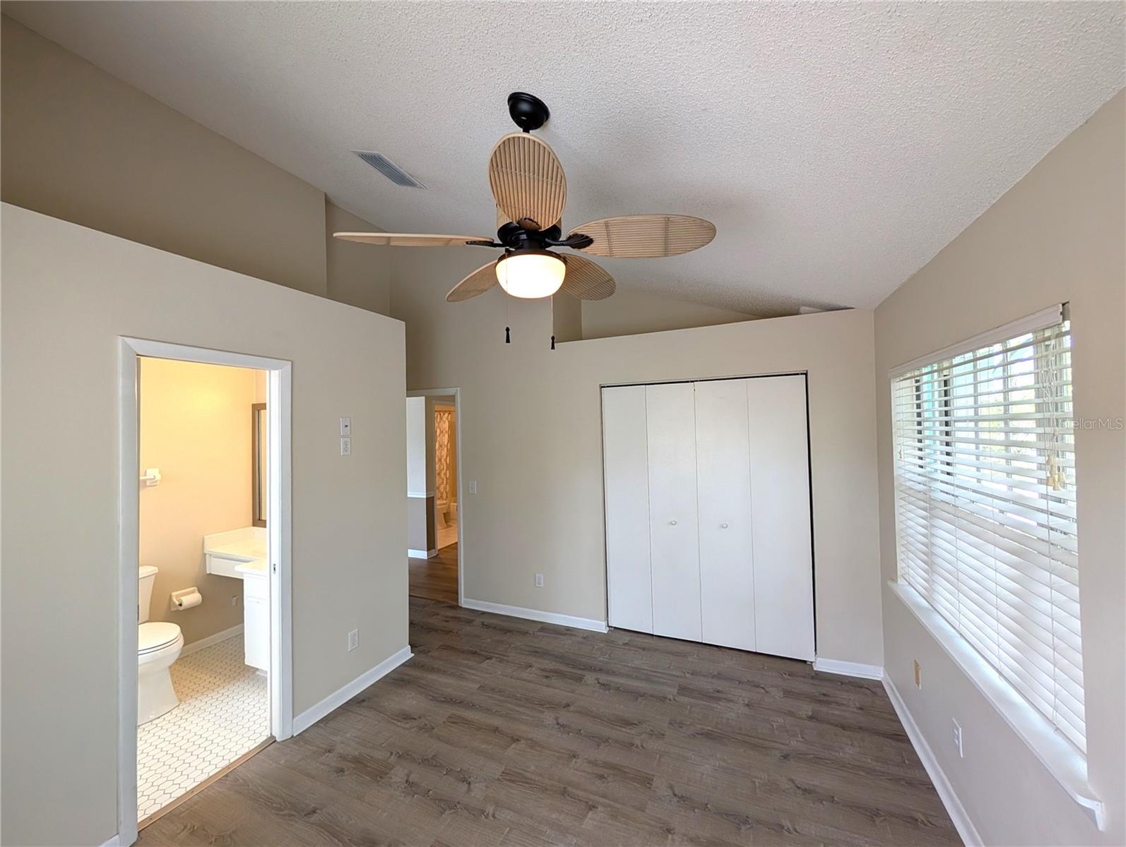 Image 8 of 15 For 3002 Cleveland Street E10