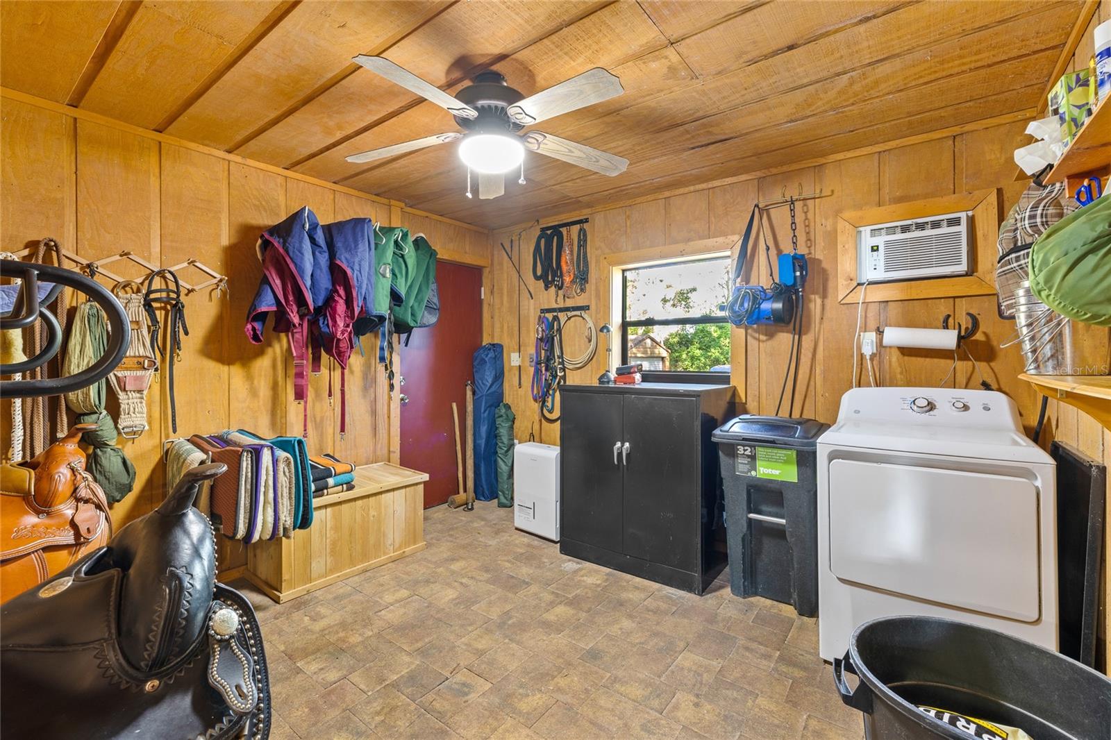 Image 69 of 96 For 10925 Arrowtree Boulevard