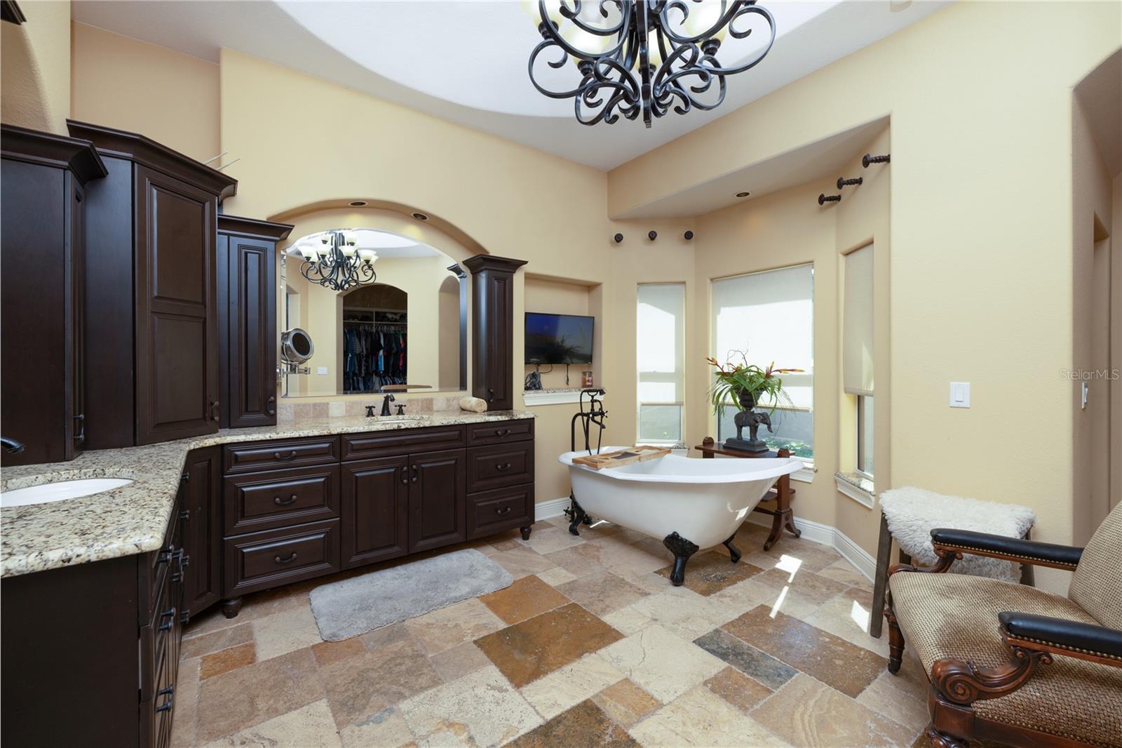 Image 24 of 78 For 5475 Lake Jessamine Drive