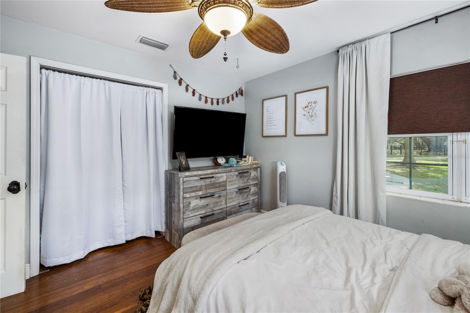 Image 41 of 78 For 5475 Lake Jessamine Drive