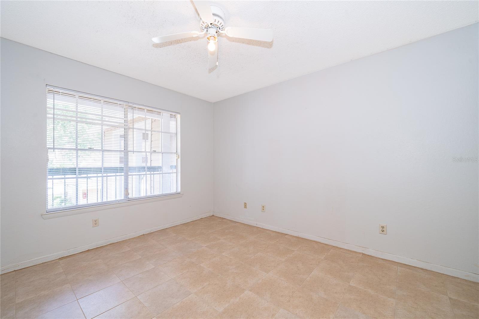 Image 12 of 22 For 4367 Thornbriar Lane 206
