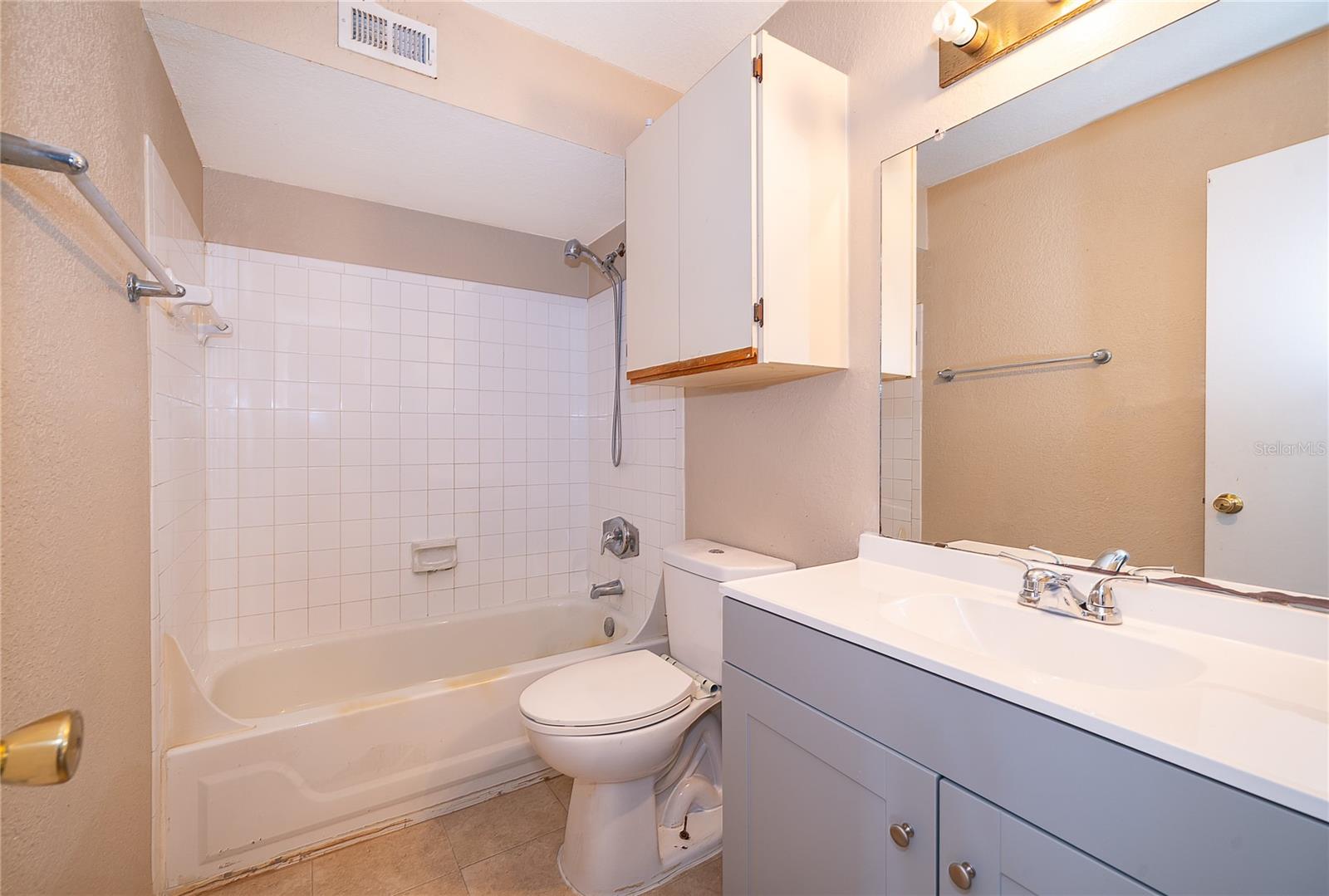 Image 13 of 22 For 4367 Thornbriar Lane 206