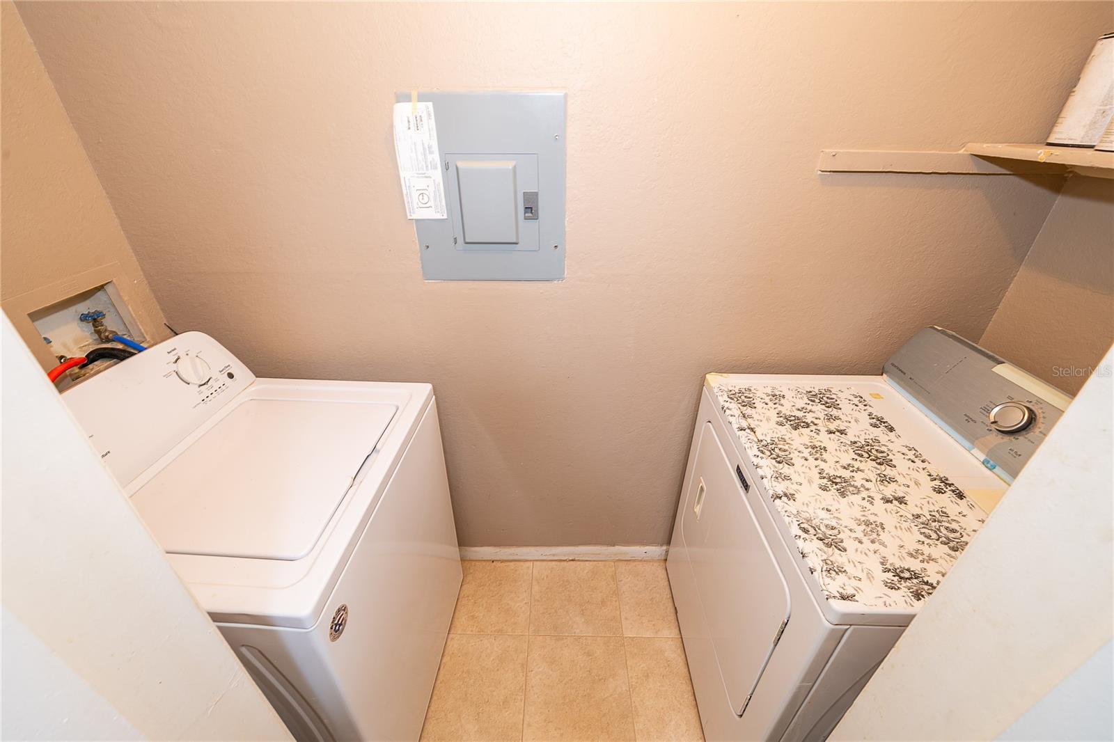 Image 18 of 22 For 4367 Thornbriar Lane 206