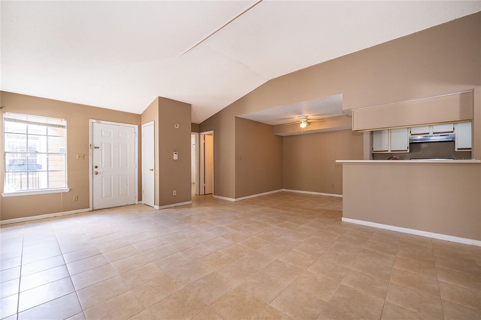 Image 5 of 22 For 4367 Thornbriar Lane 206