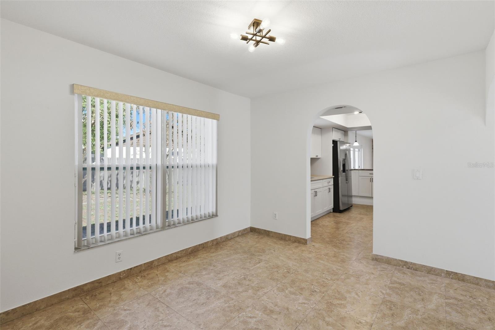 Image 11 of 41 For 980 Hickory Court