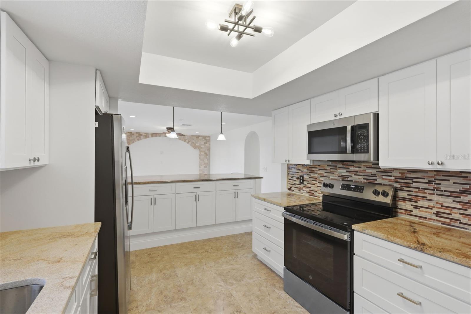 Image 12 of 41 For 980 Hickory Court