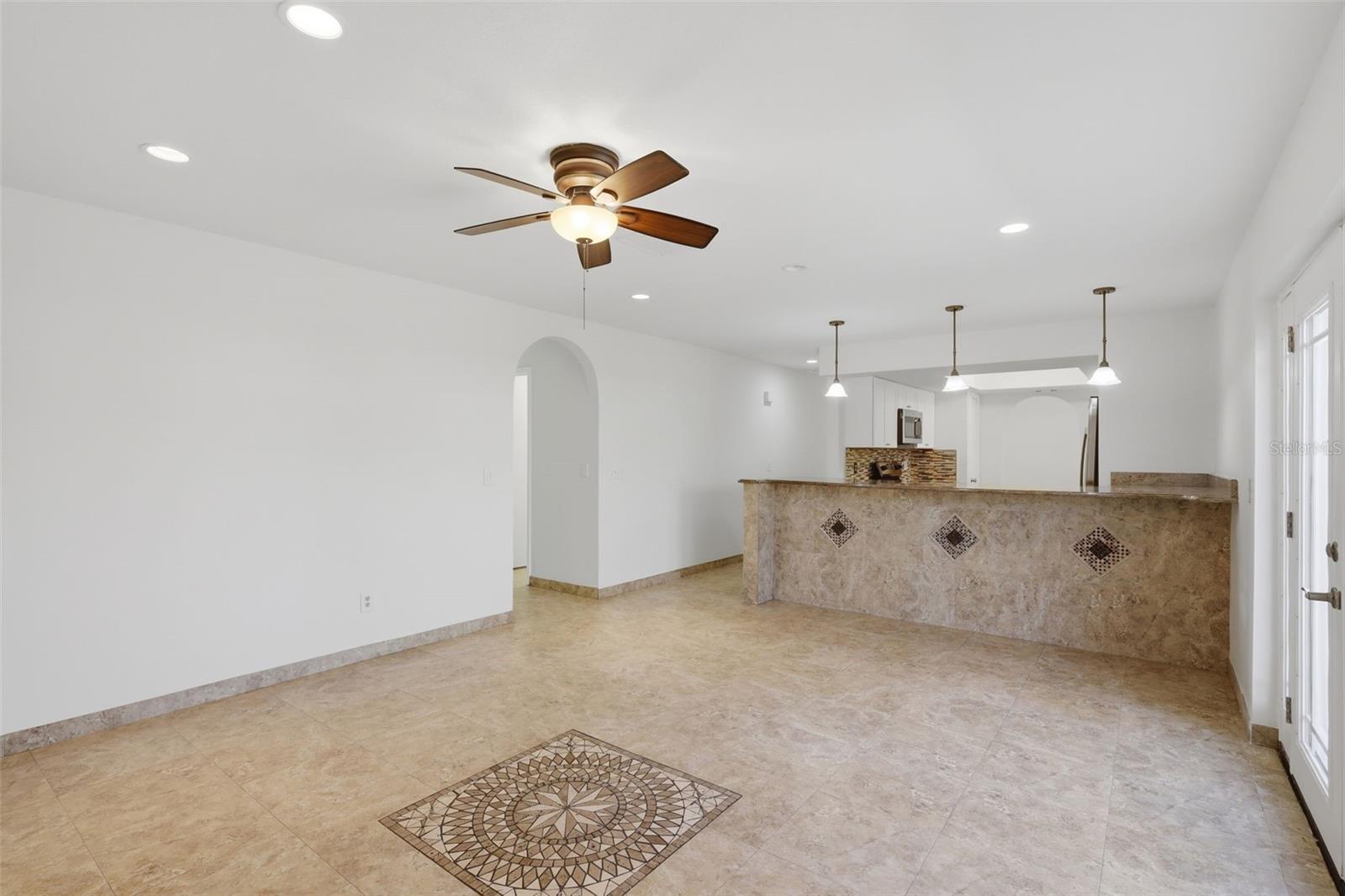 Image 18 of 41 For 980 Hickory Court