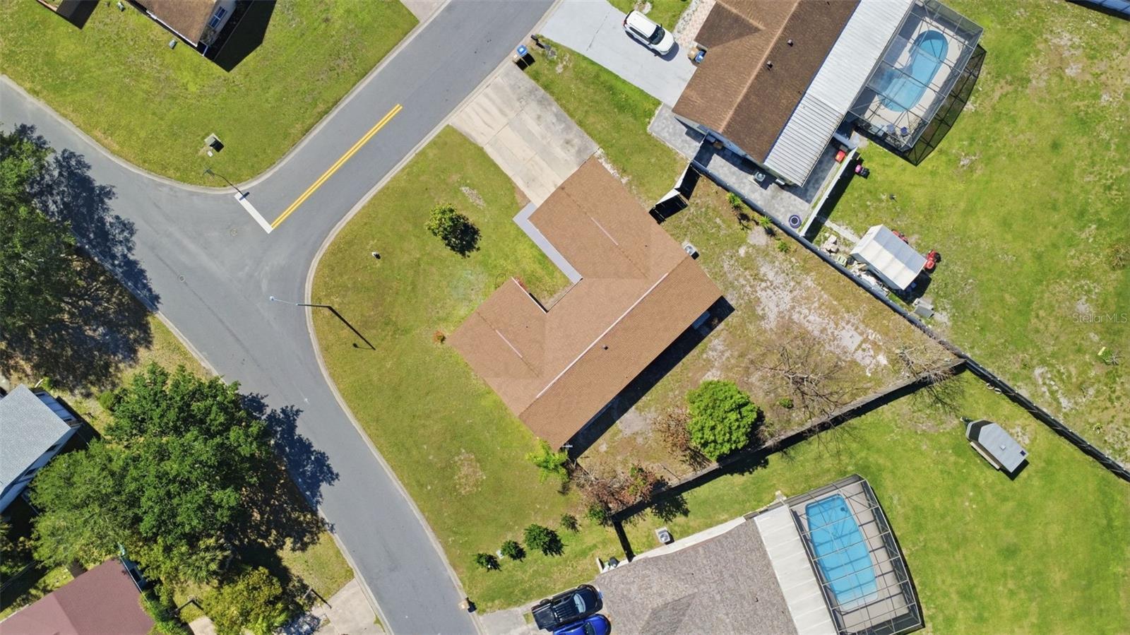 Image 36 of 41 For 980 Hickory Court