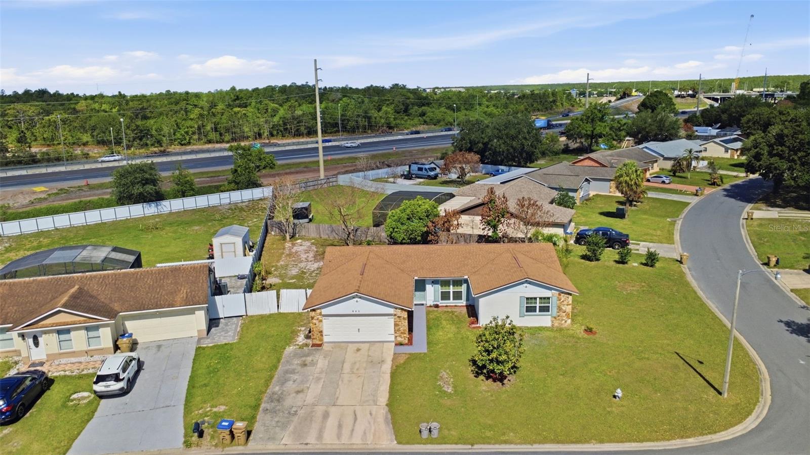 Image 5 of 41 For 980 Hickory Court