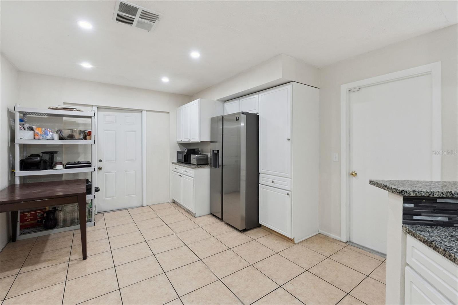 Image 13 of 32 For 932 Ocala Woods Lane