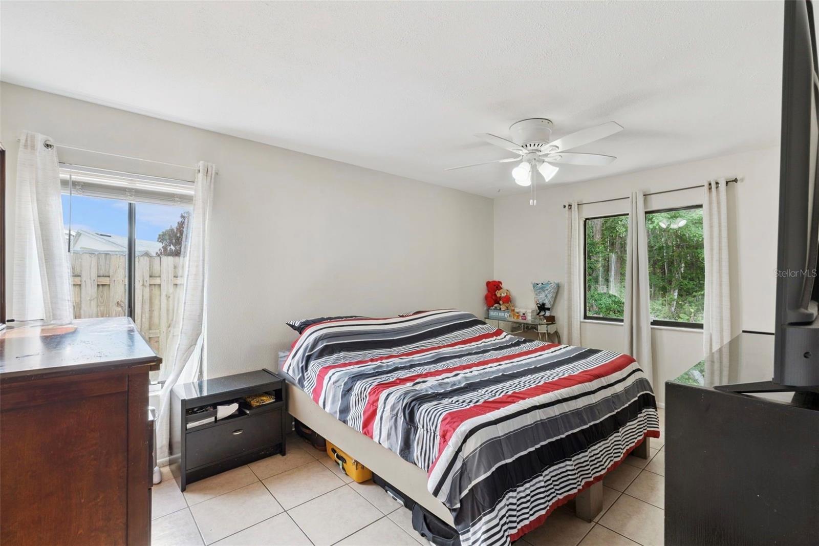 Image 14 of 32 For 932 Ocala Woods Lane