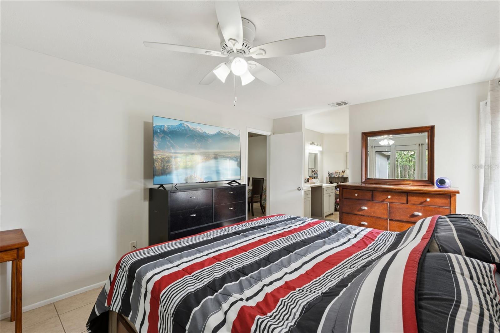 Image 15 of 32 For 932 Ocala Woods Lane