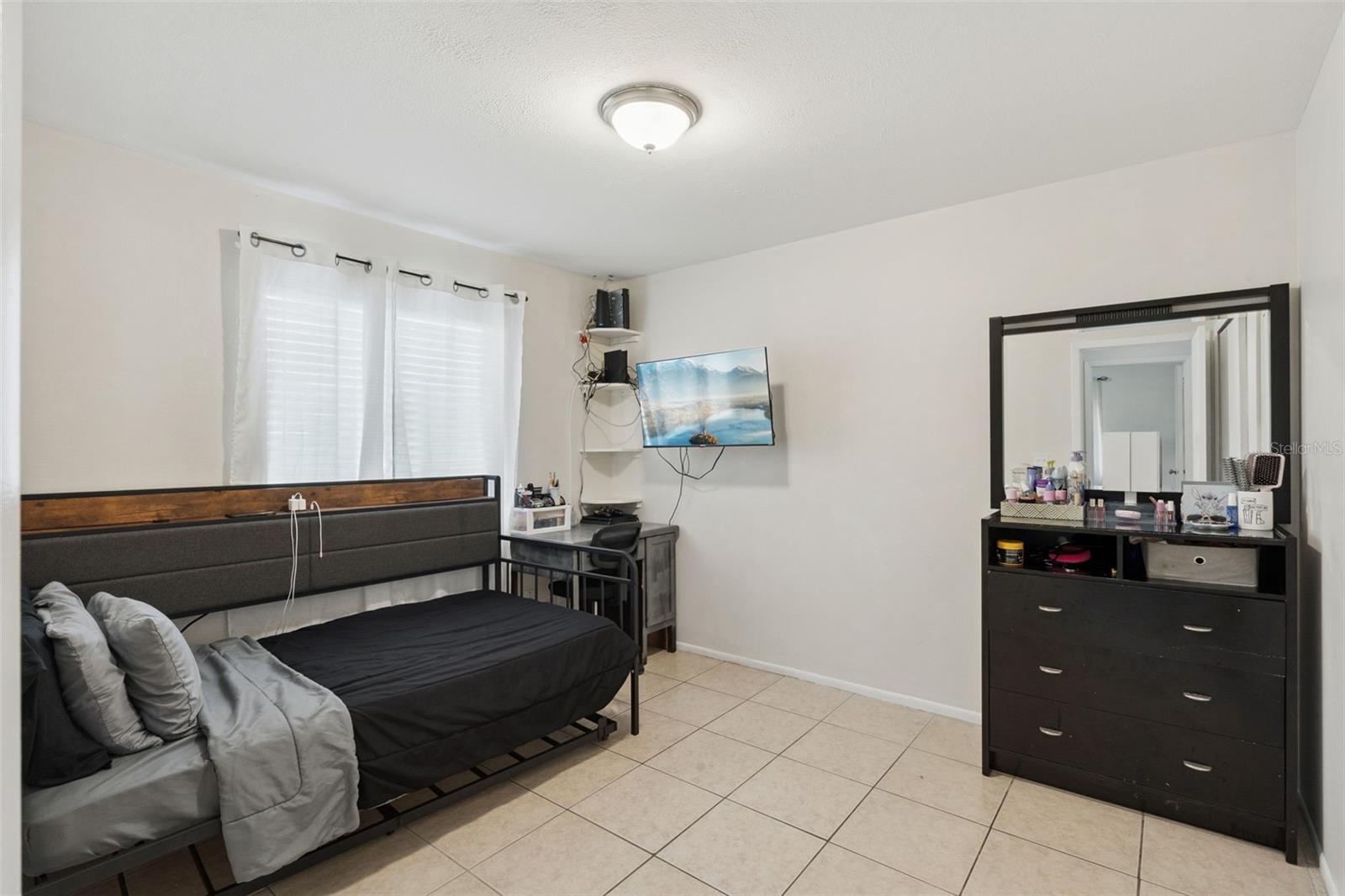 Image 20 of 32 For 932 Ocala Woods Lane