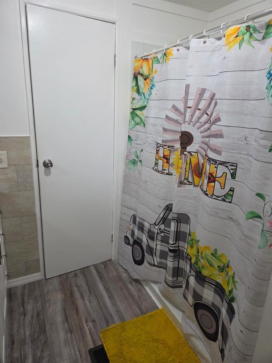 Image 15 of 37 For 6663 Pompeii Road