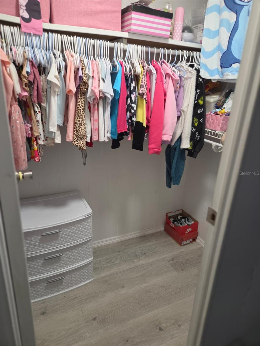 Image 19 of 37 For 6663 Pompeii Road