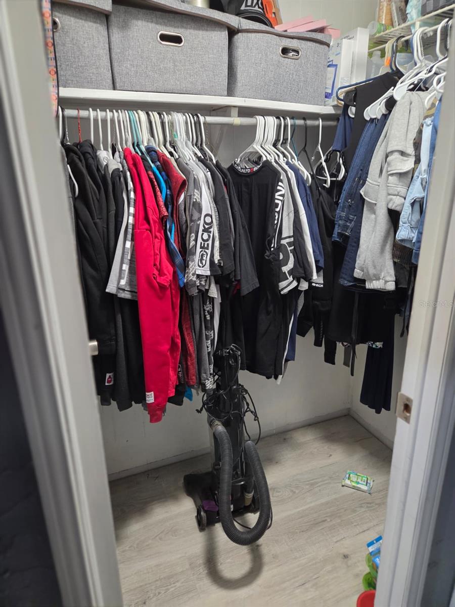 Image 21 of 37 For 6663 Pompeii Road