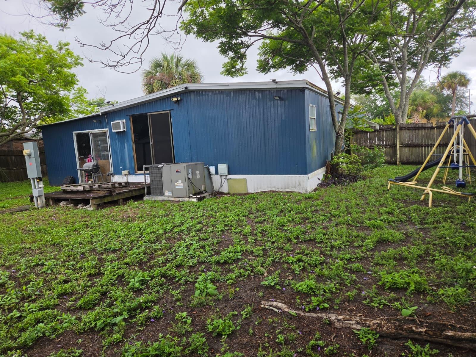 Image 25 of 37 For 6663 Pompeii Road