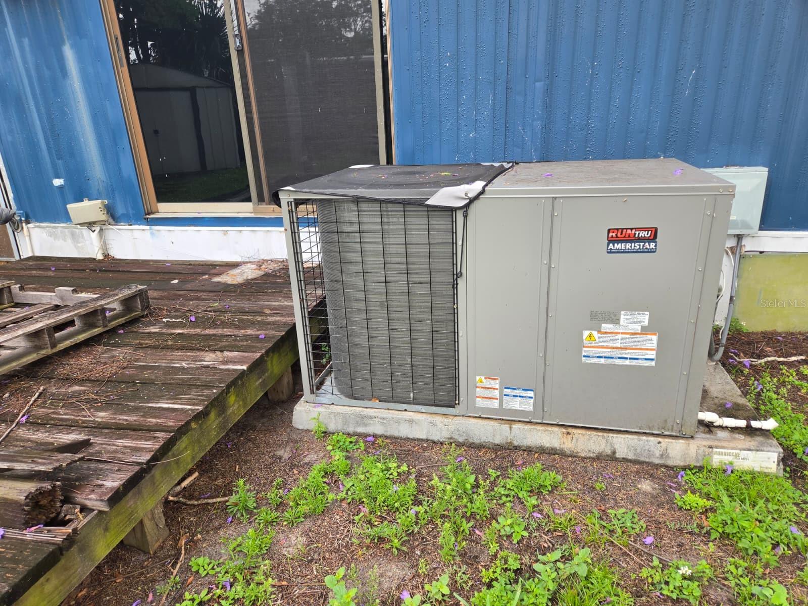 Image 27 of 37 For 6663 Pompeii Road