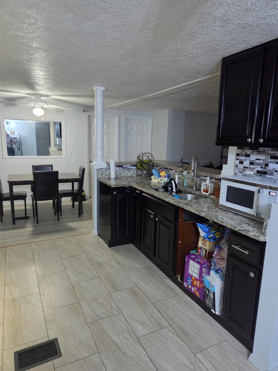 Image 7 of 37 For 6663 Pompeii Road