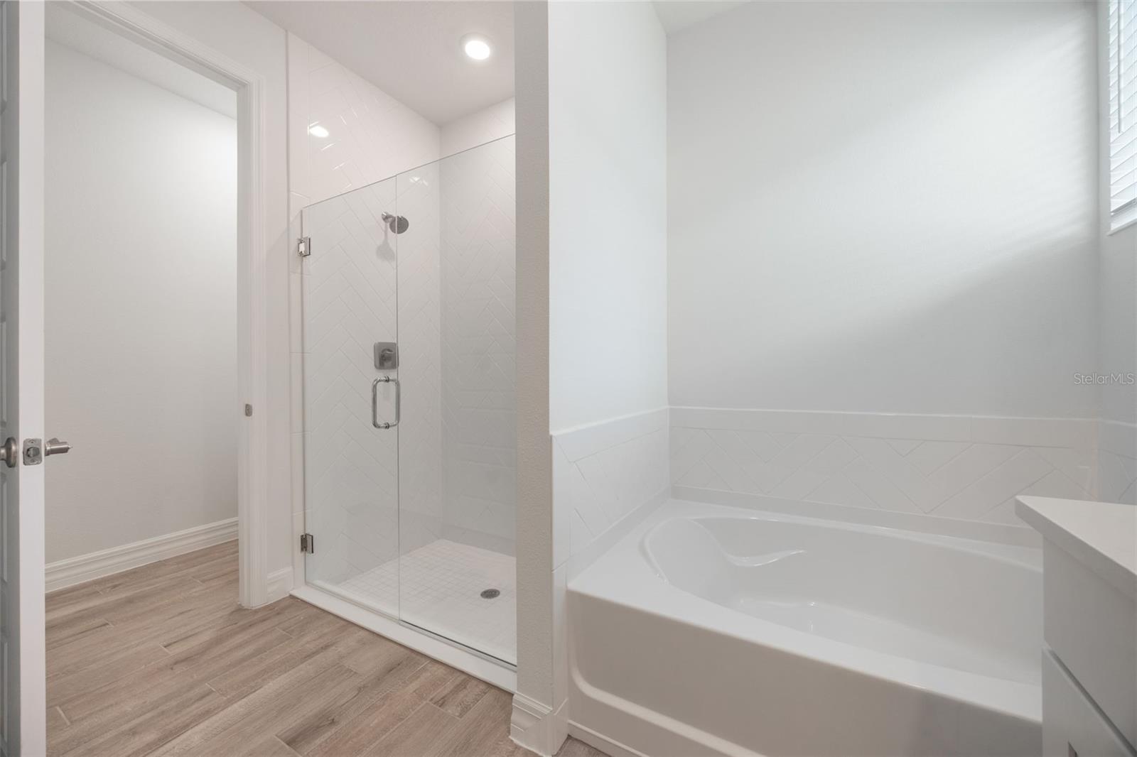 Image 28 of 32 For 2277 Hamden Way