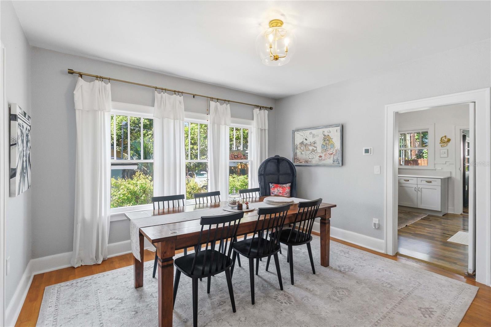 Image 16 of 41 For 122 Mills Avenue