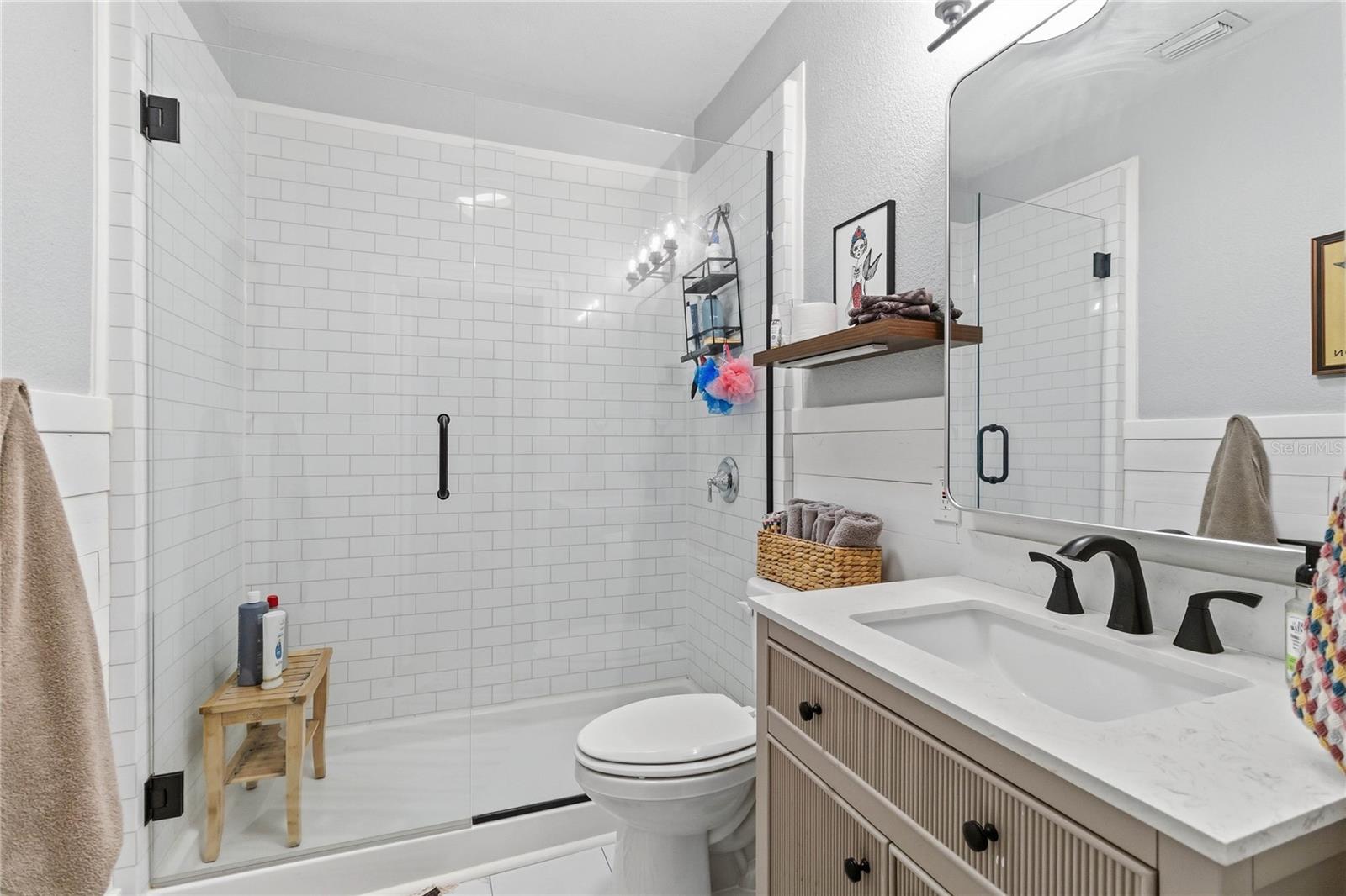 Image 23 of 41 For 122 Mills Avenue