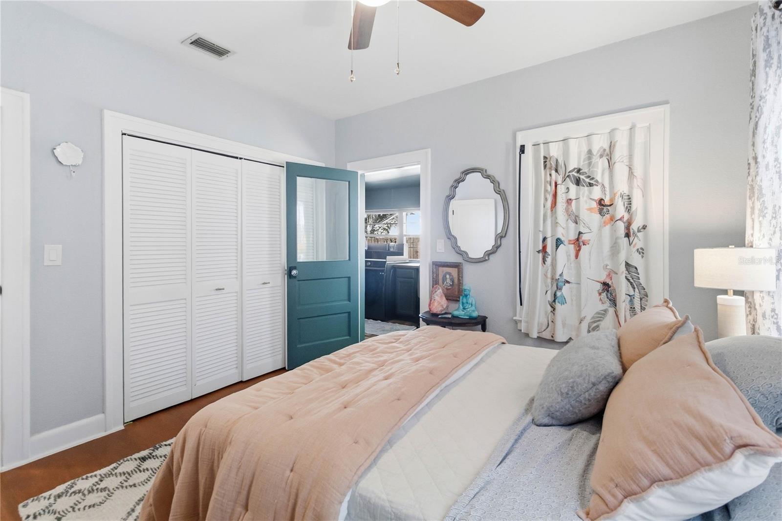 Image 27 of 41 For 122 Mills Avenue