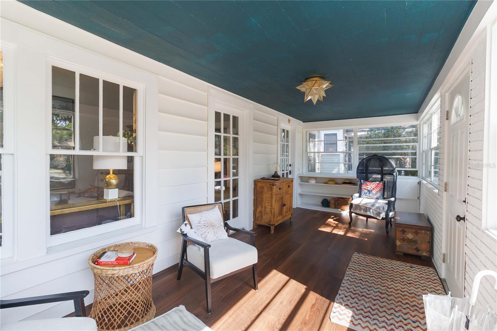 Image 3 of 41 For 122 Mills Avenue