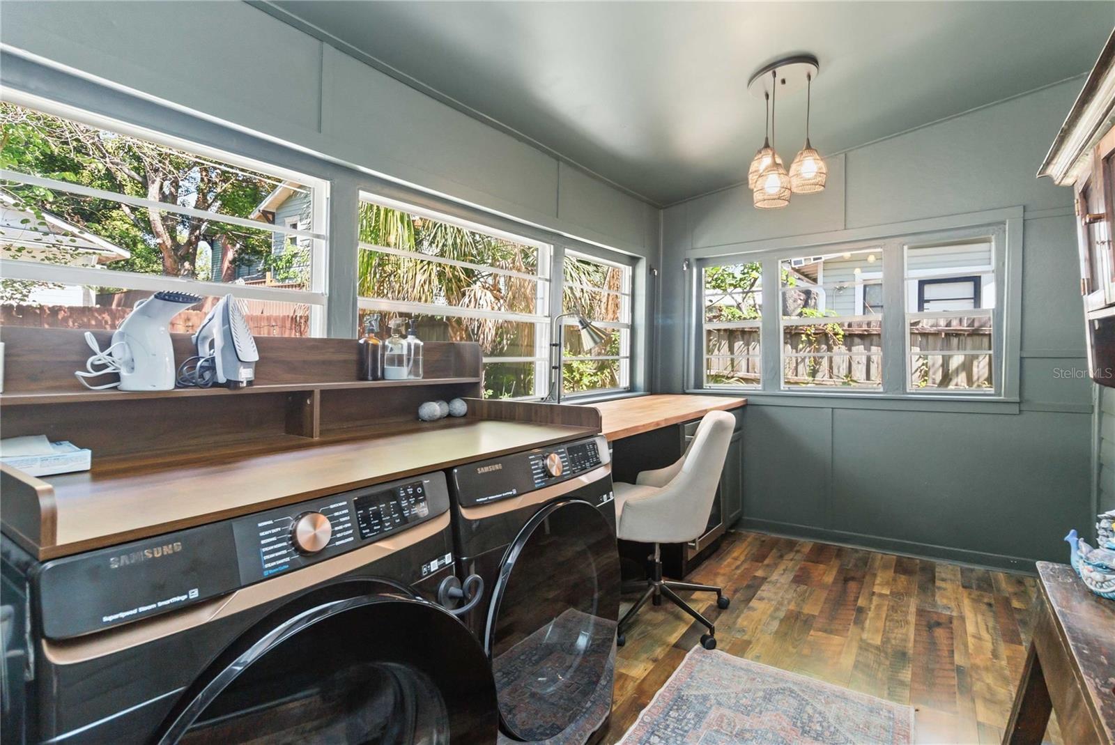 Image 30 of 41 For 122 Mills Avenue