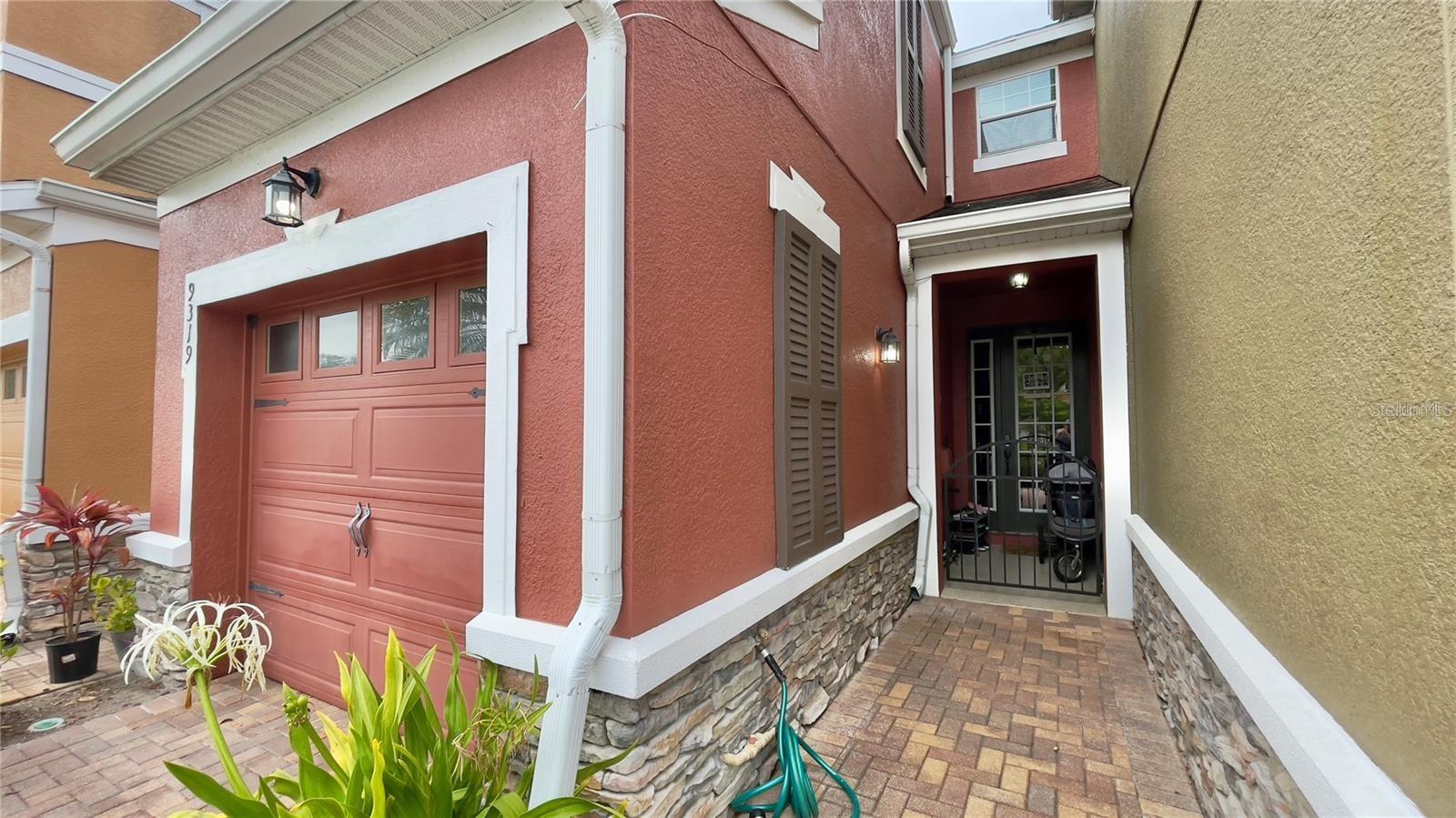 Image 4 of 25 For 9319 Strongbark Lane