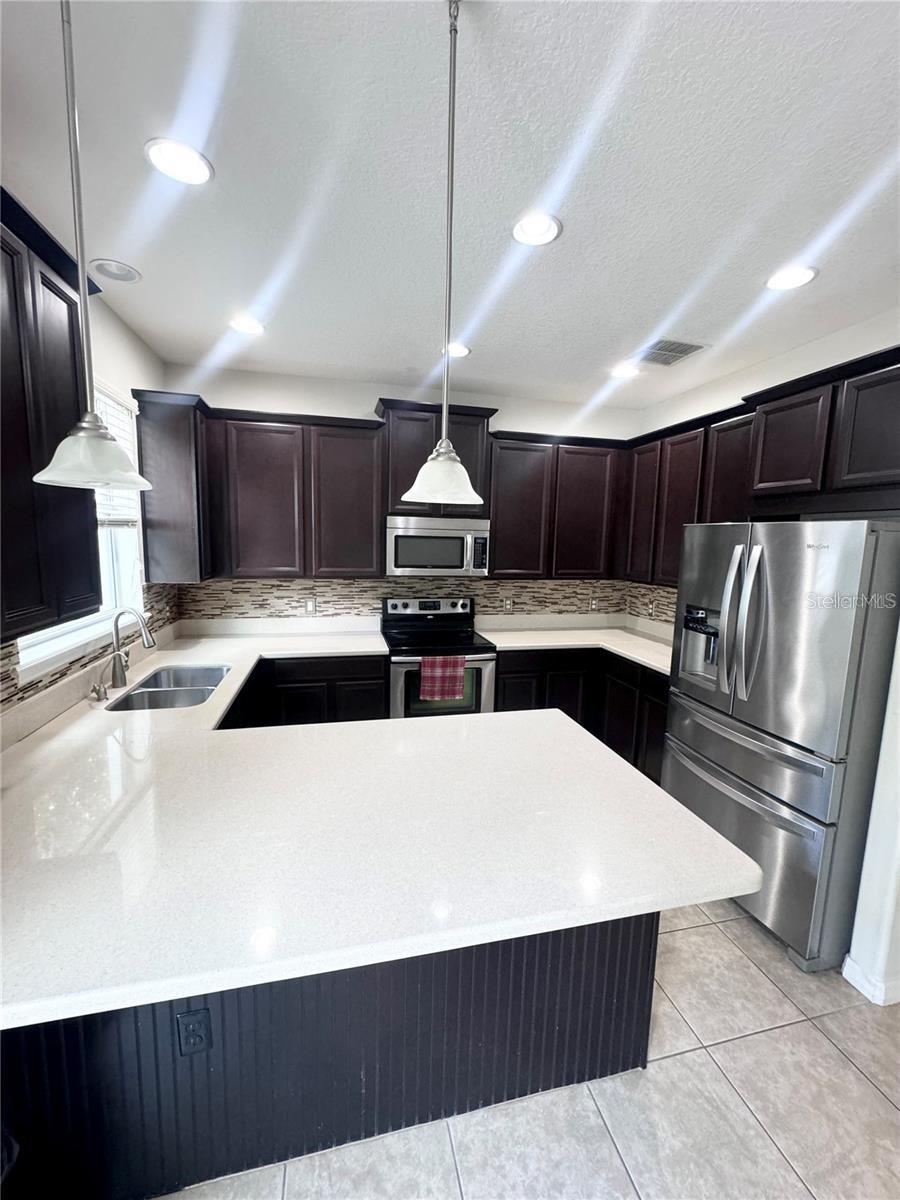 Image 8 of 25 For 9319 Strongbark Lane