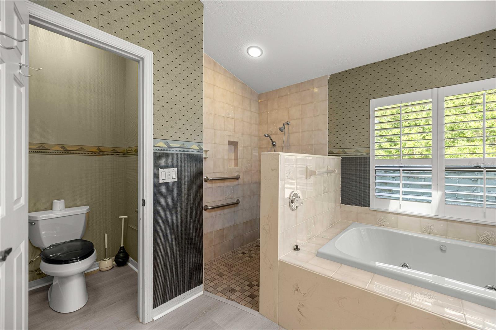 Image 37 of 62 For 1010 120th Place