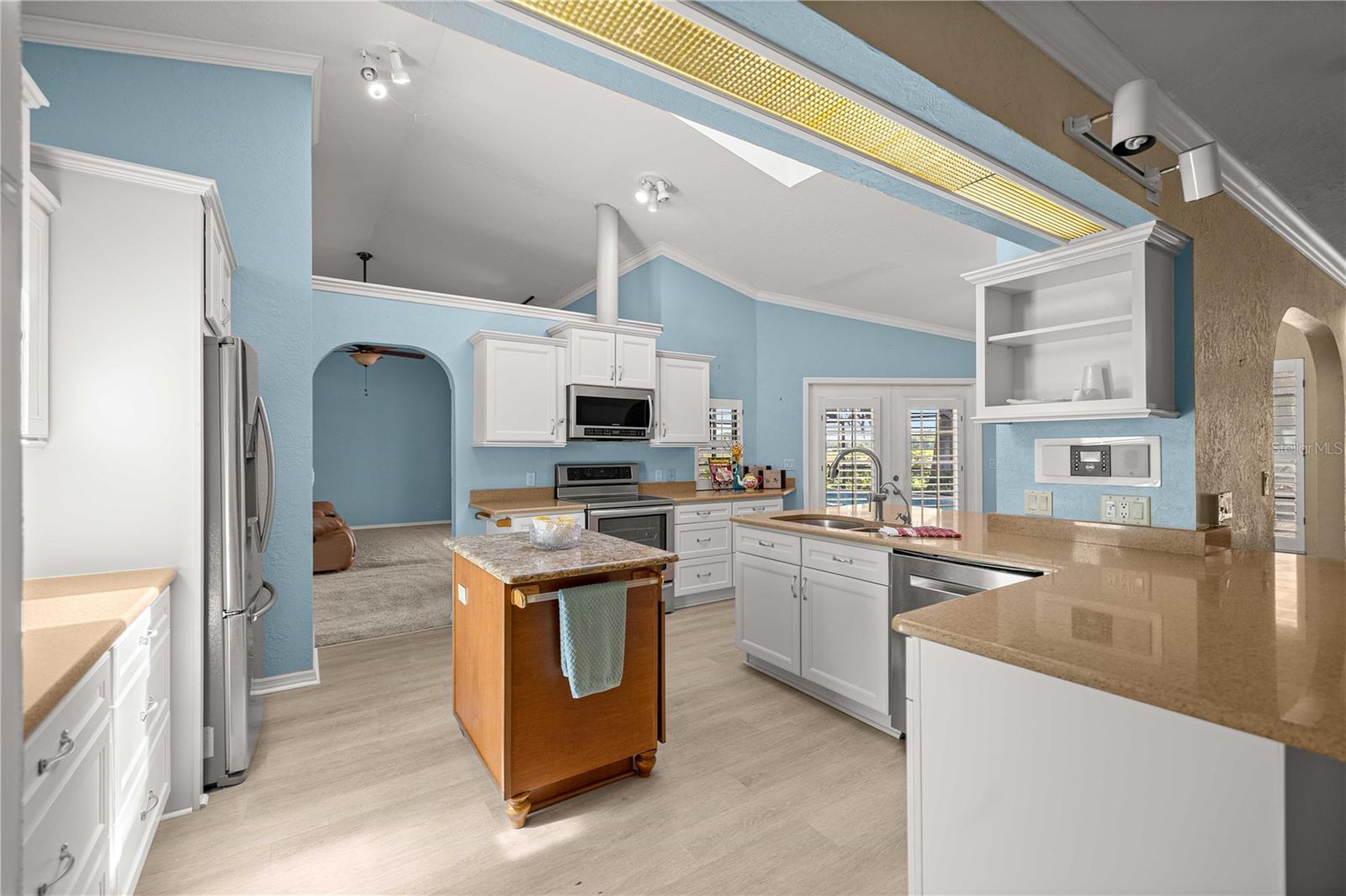 Image 6 of 62 For 1010 120th Place