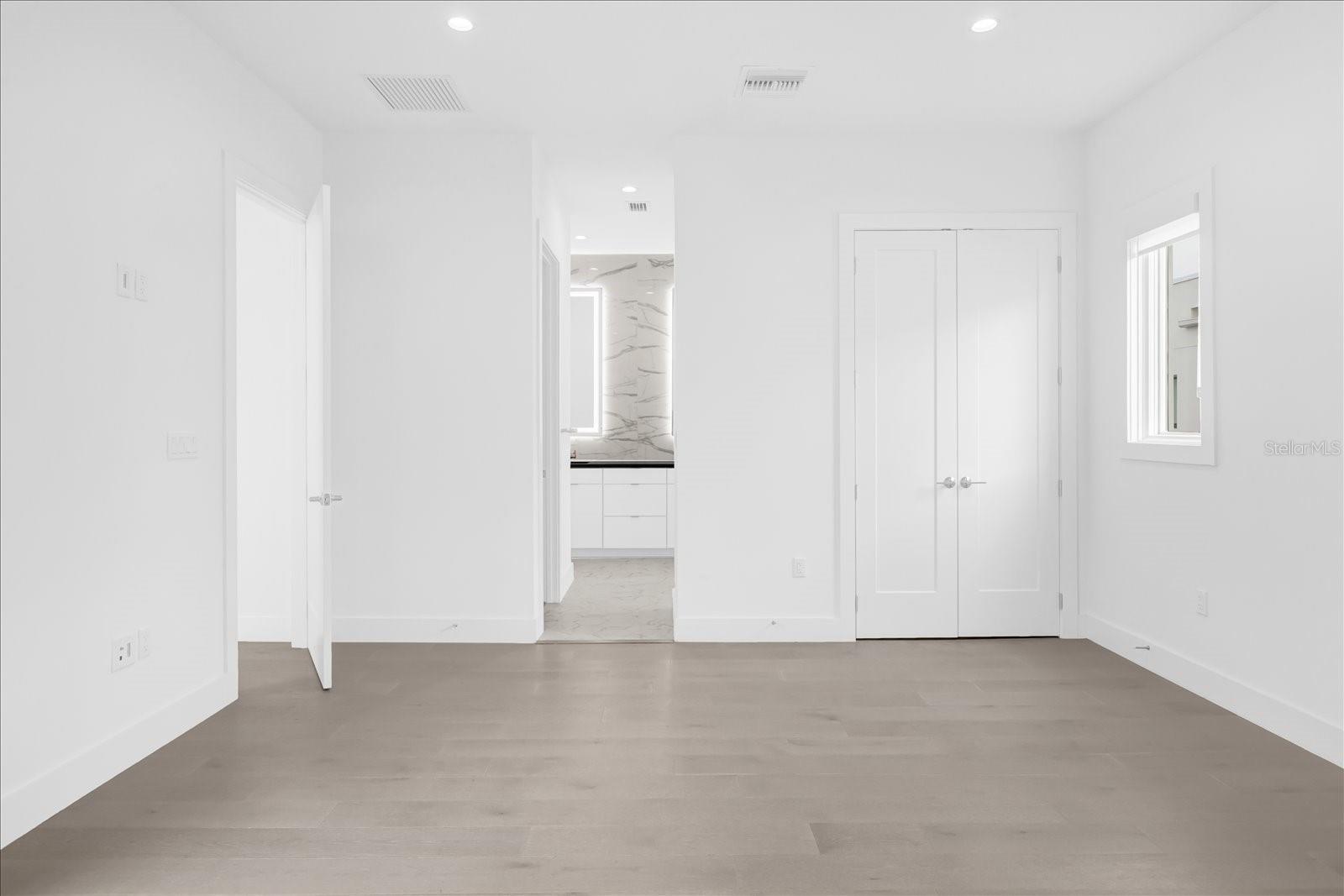 Image 33 of 44 For 1776 Mondrian Circle