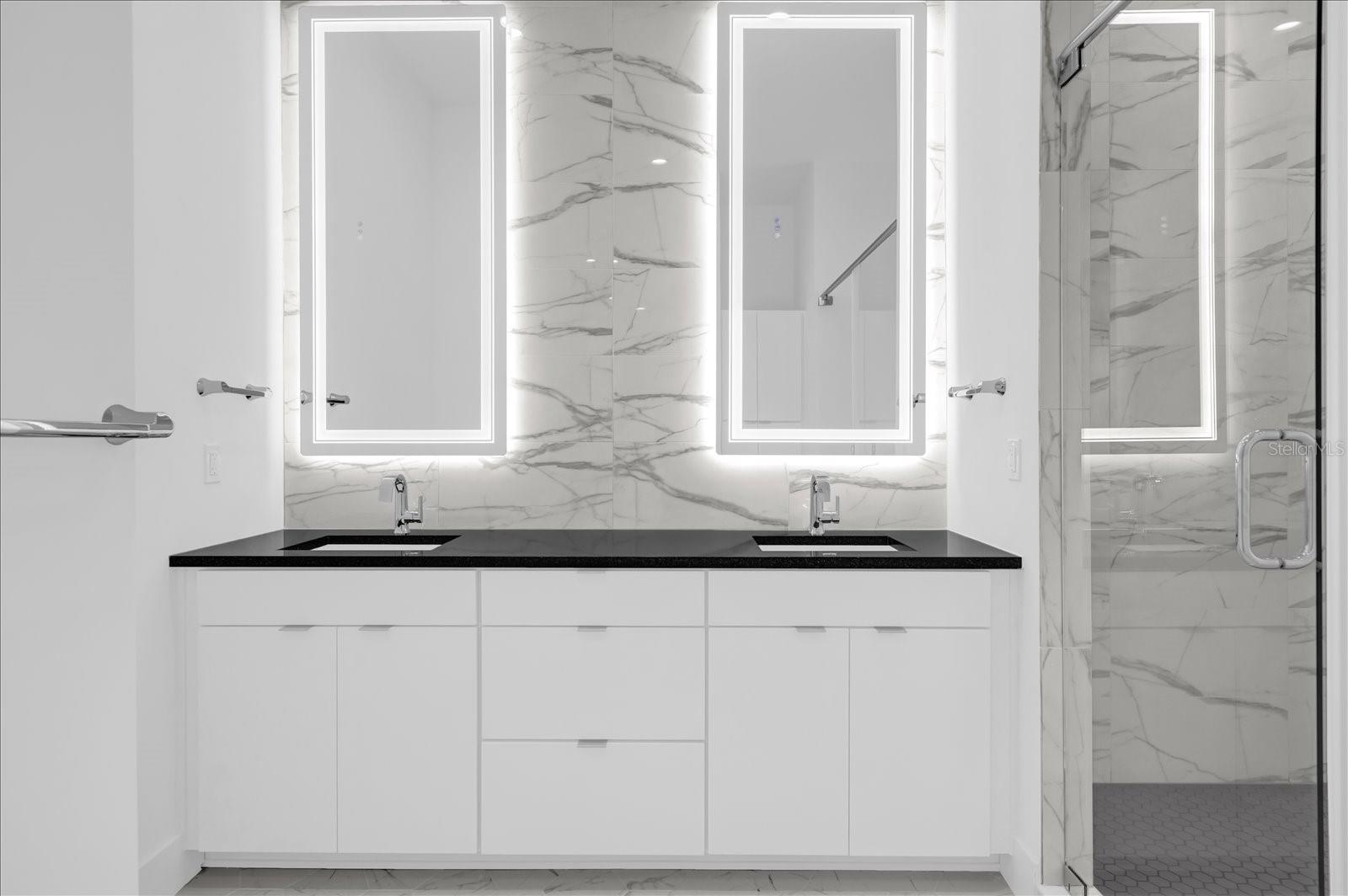 Image 34 of 44 For 1776 Mondrian Circle