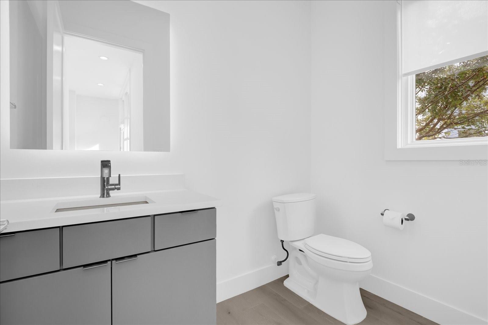 Image 38 of 44 For 1776 Mondrian Circle