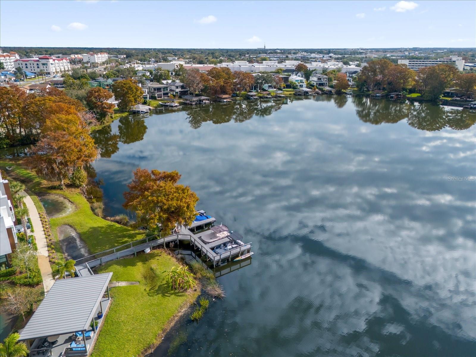 Image 42 of 44 For 1776 Mondrian Circle