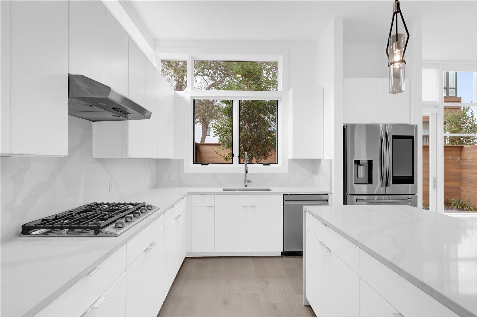 Image 8 of 44 For 1776 Mondrian Circle