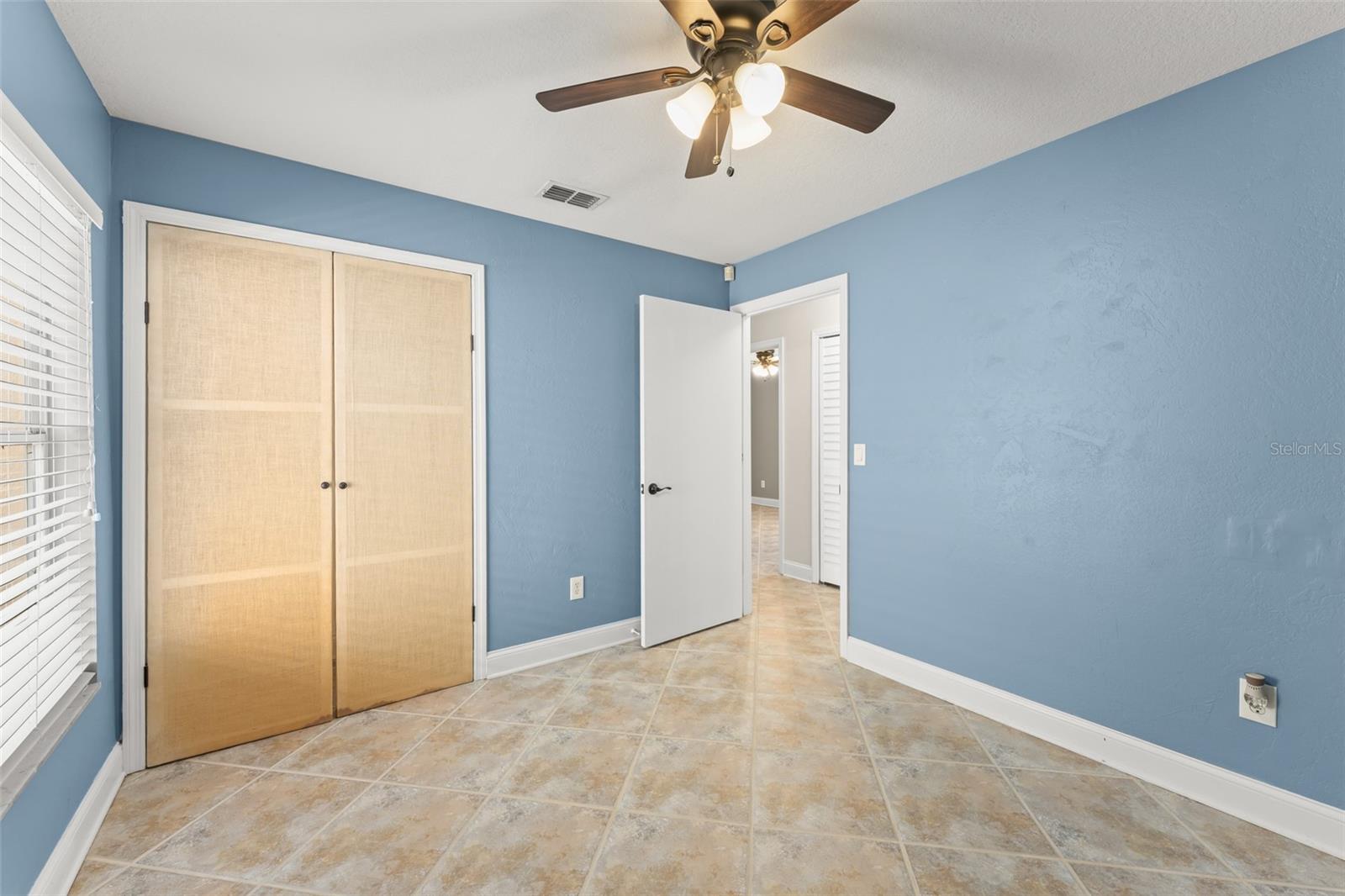 Image 22 of 36 For 665 Lyman Avenue