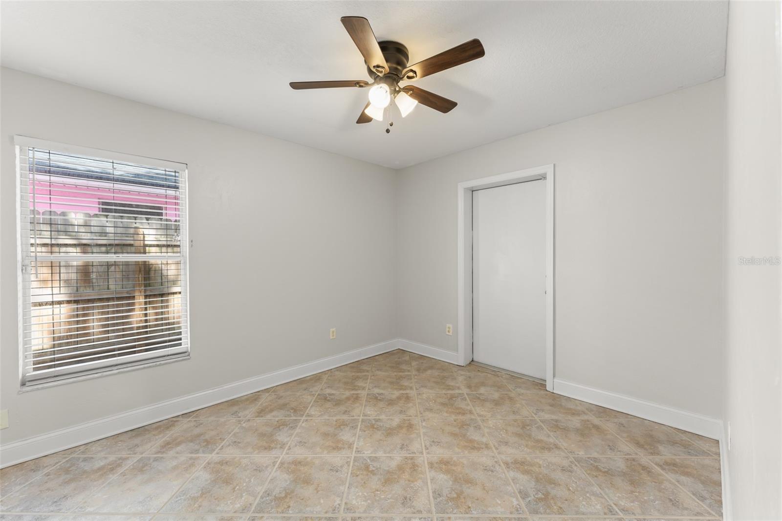 Image 23 of 36 For 665 Lyman Avenue