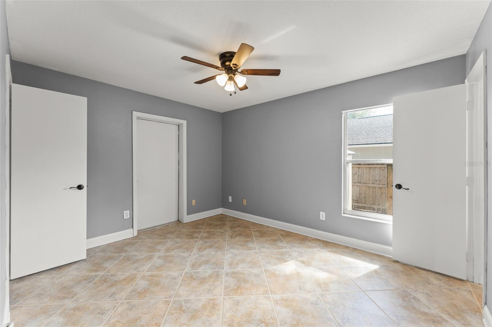 Image 25 of 36 For 665 Lyman Avenue