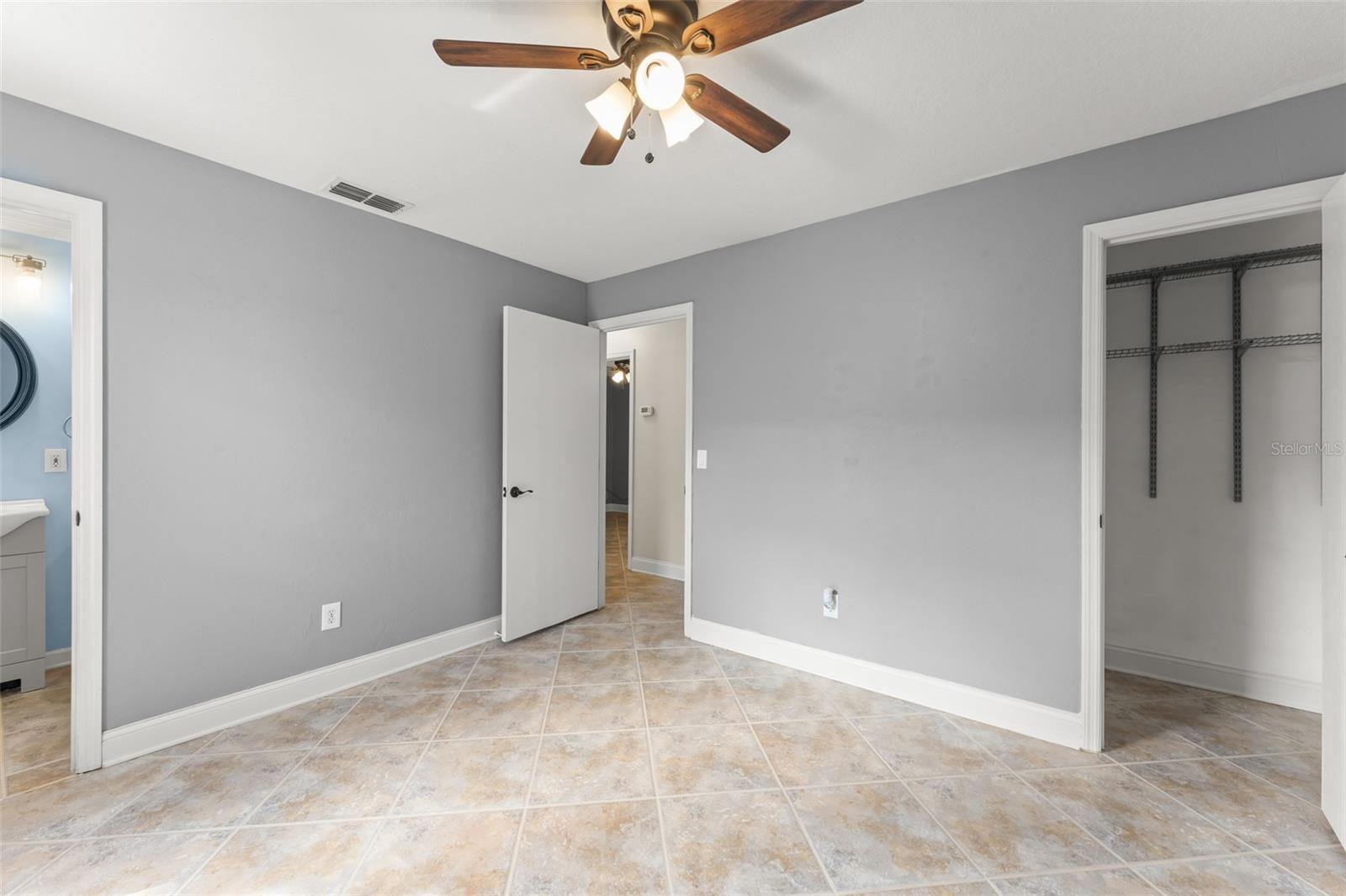 Image 27 of 36 For 665 Lyman Avenue