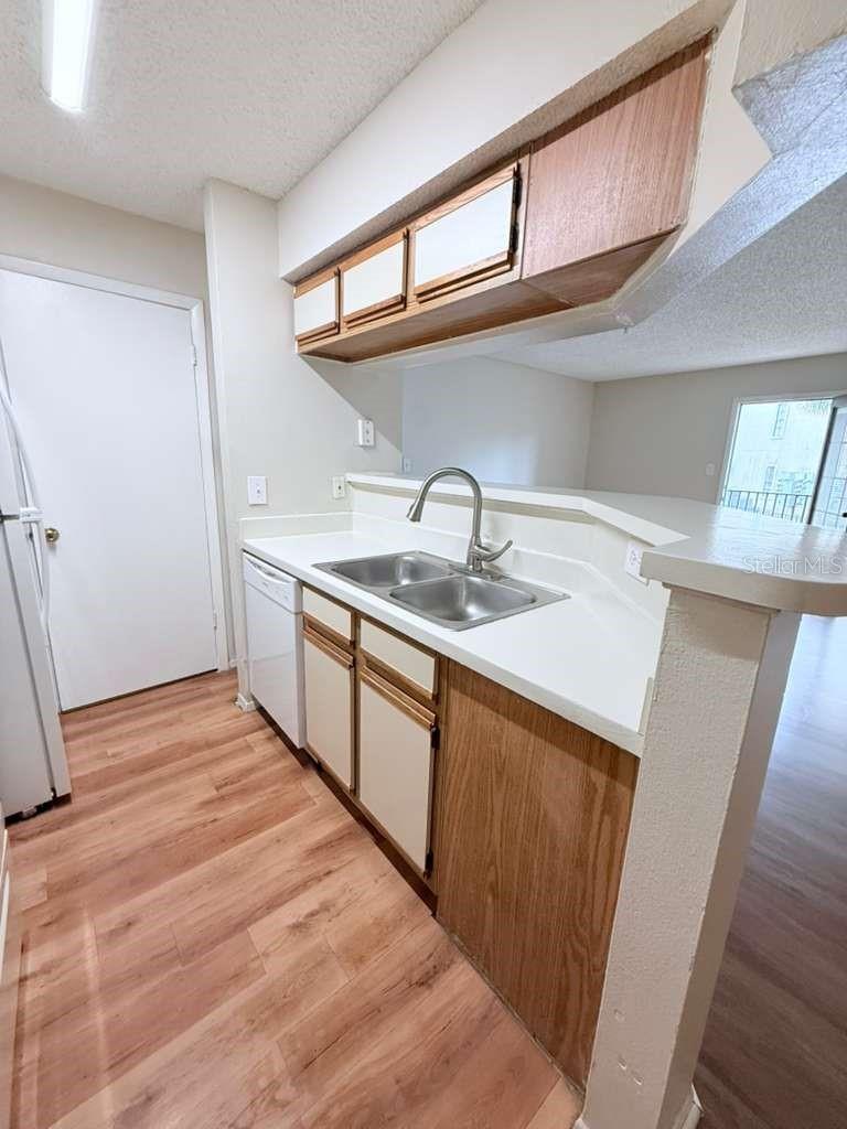 Image 10 of 21 For 315 Wymore Road 101