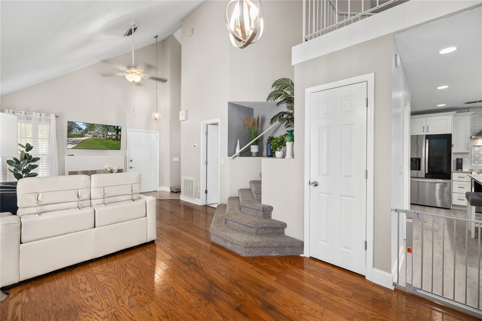 Image 11 of 45 For 938 Southridge Trail