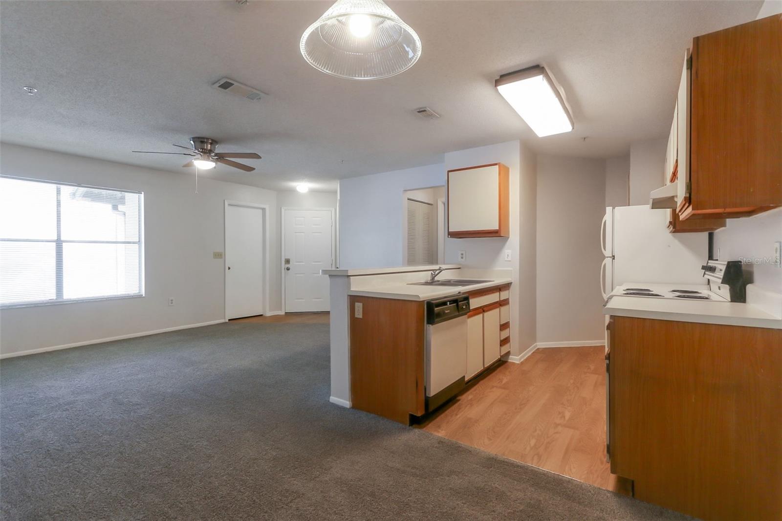 Image 10 of 22 For 625 Dory Lane 303