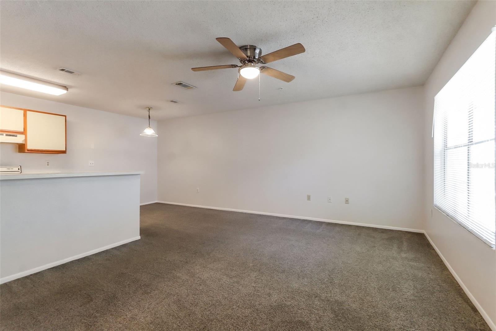Image 13 of 22 For 625 Dory Lane 303