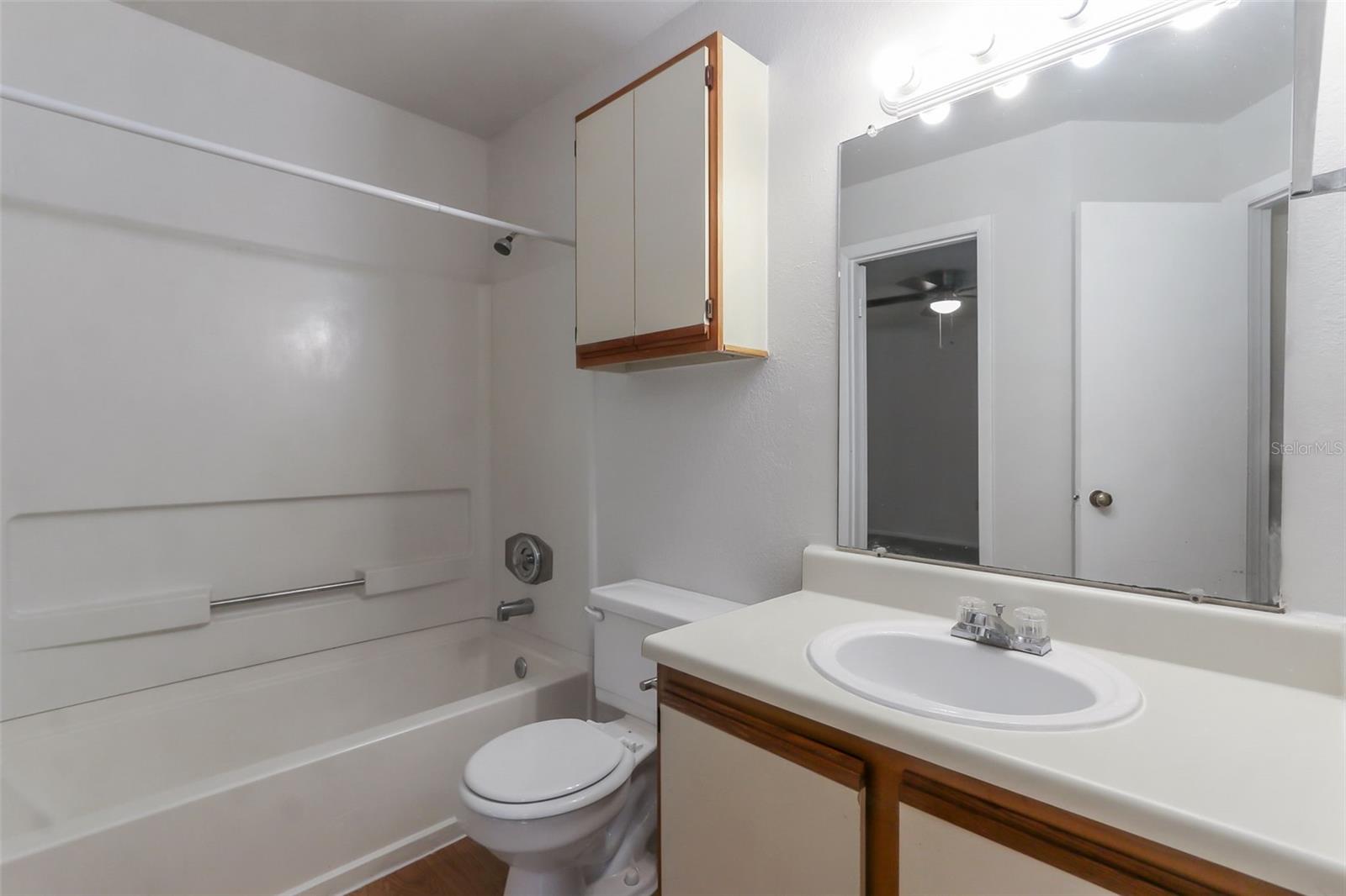 Image 20 of 22 For 625 Dory Lane 303