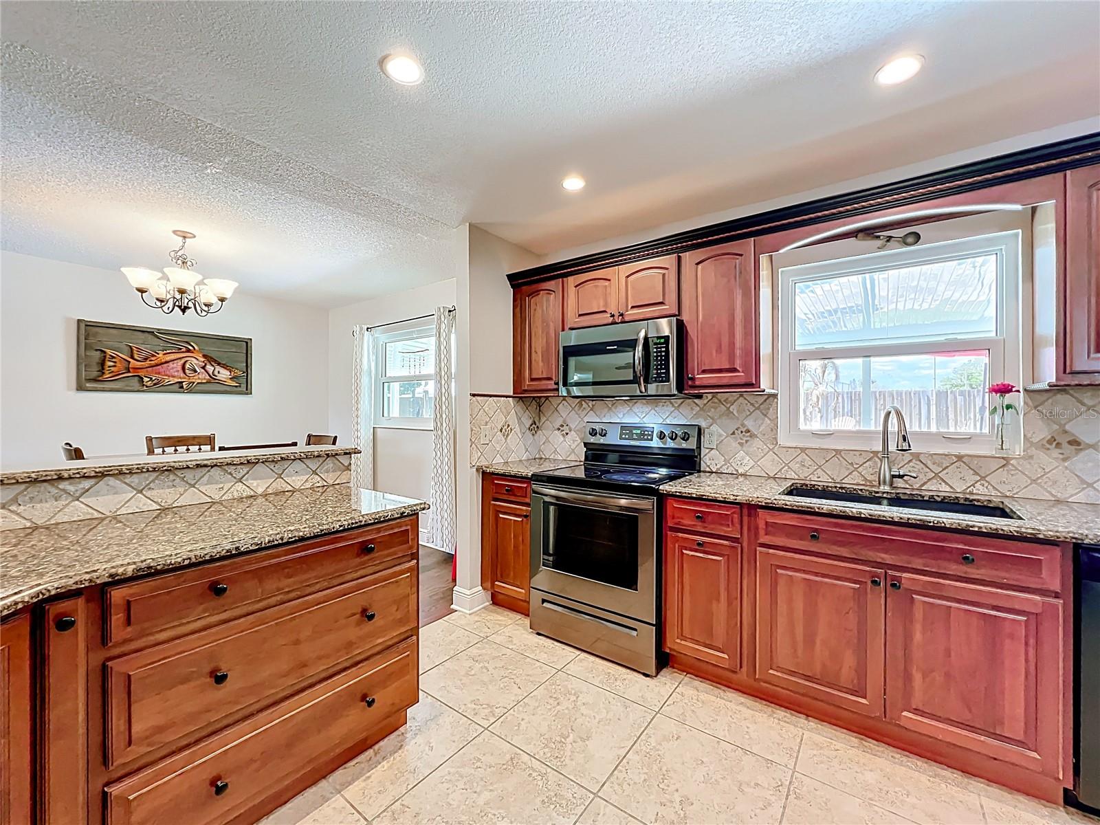 Image 24 of 54 For 1514 Lime Drive